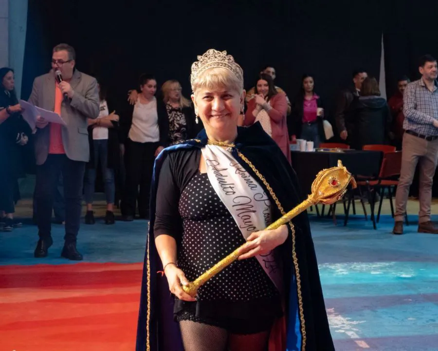 photo_5102785490183719731_y