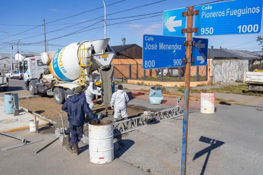 photo_5161319112674839453_y