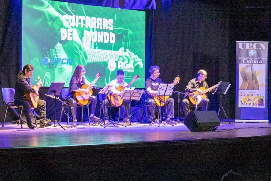 Se presentó el Festival “Guitarras del Mundo” celebrando su 30° aniversario