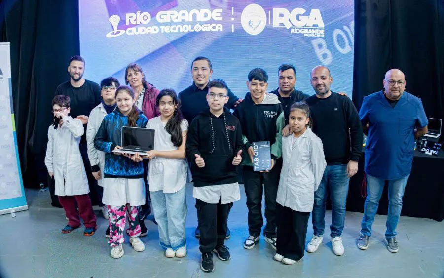 photo_5107460935747570476_y